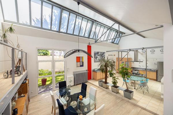 Loft intimiste à proximité immédiate de Lyon