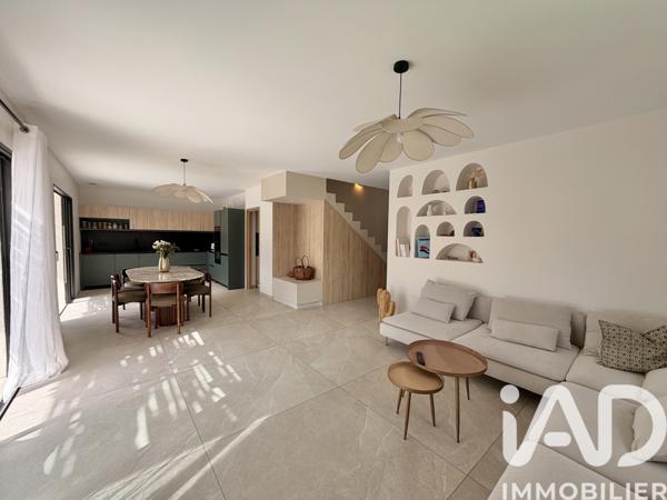 Maison à vendre 5 pièces 168 m² Pélissanne