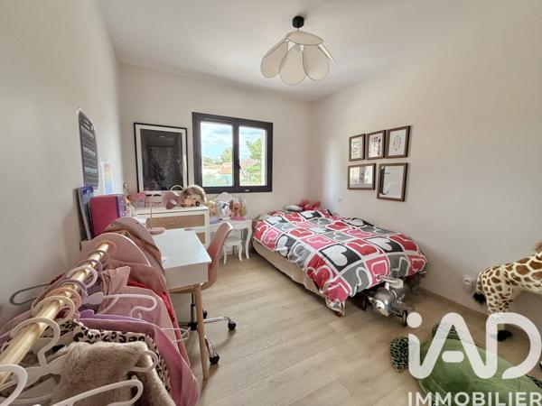 Maison à vendre 5 pièces 168 m² Pélissanne