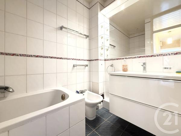 Appartement F4 à vendre  4 pièces - 62,67 m 2   MARLY LE ROI  - 78