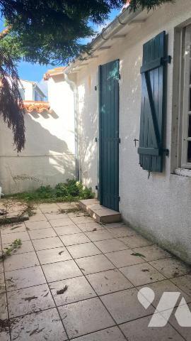 LES PORTES EN RE