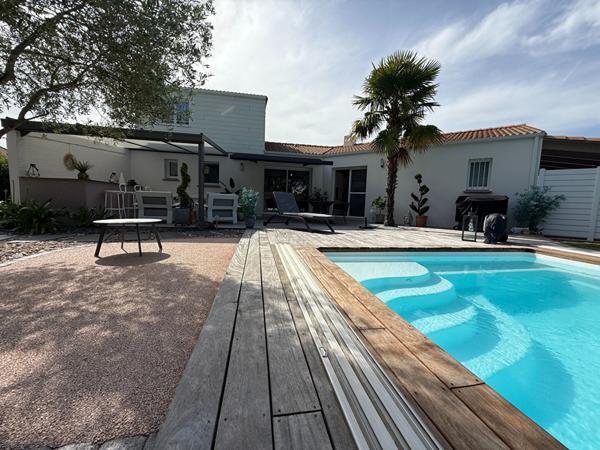 Maison Coex 6 pièce(s) 141.55 m2