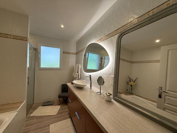 Maison Coex 6 pièce(s) 141.55 m2