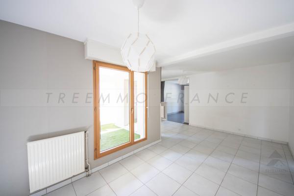 Appartement 4 pièce(s) 2 chambre(s) 81 m²