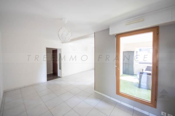 Appartement 4 pièce(s) 2 chambre(s) 81 m²