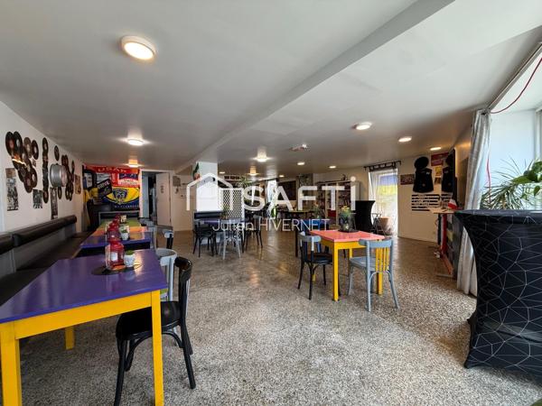 Immeuble mixte avec local commercial et ses deux duplex