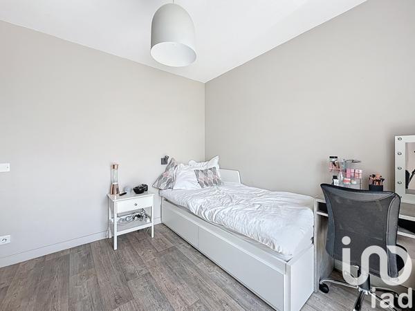 Immeuble à vendre 440 m² Guitrancourt