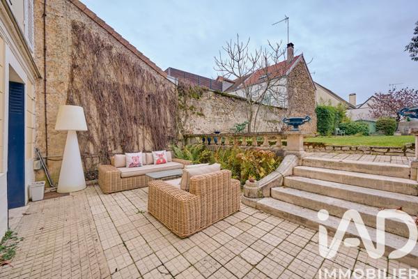 Maison à vendre 10 pièces 298,5 m² Verrières-le-Buisson