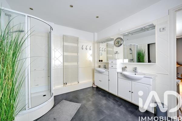 Maison à vendre 10 pièces 298,5 m² Verrières-le-Buisson