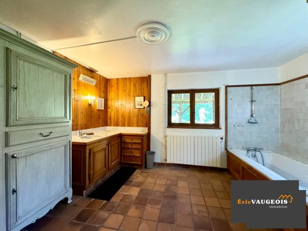 Coulommiers (77120) Maison 140 m², Grange, Terrain 1000 m²