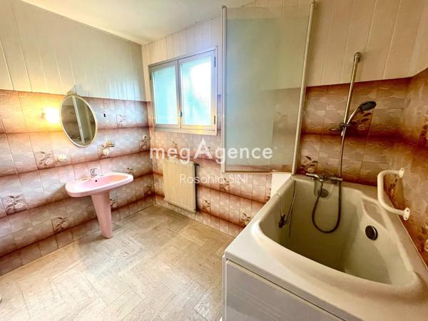 Maison à LES SABLES-D'OLONNE, 85100 - 8 pièces 234m²