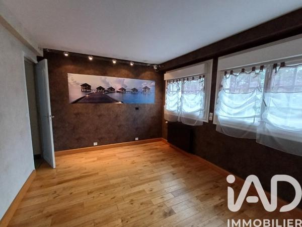 Maison à vendre 8 pièces 244 m² Viry-Châtillon