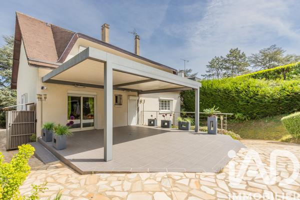 Maison à vendre 8 pièces 244 m² Viry-Châtillon