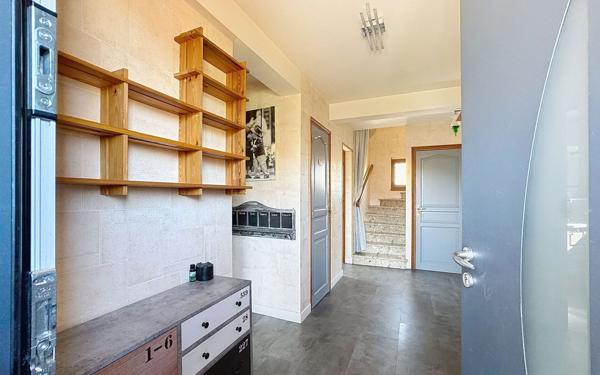 Maison à vendre    7 pièces •  Olemps