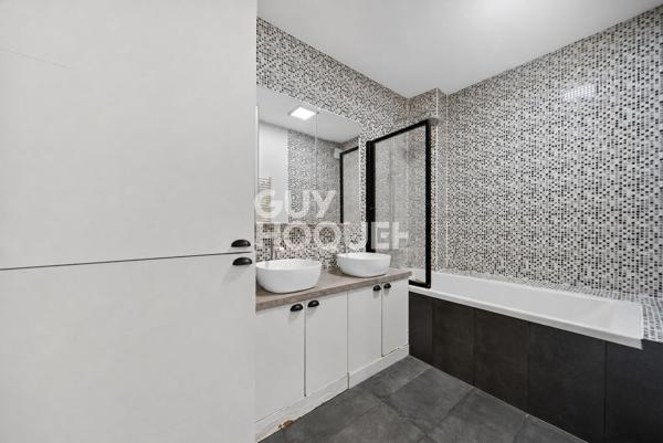 Appartement Paris 5 pièce(s) 101 m2