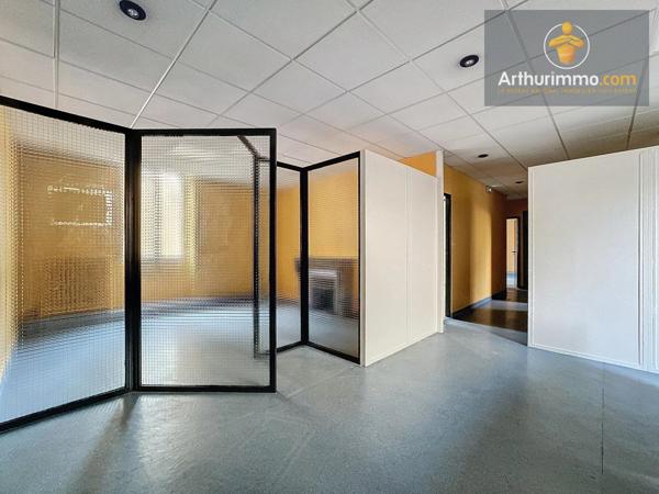 Location Local commercial 7 pièces 117 m2 à Bourgoin-Jallieu