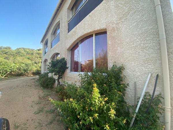 Maison  6 pièce(s) 198 m2