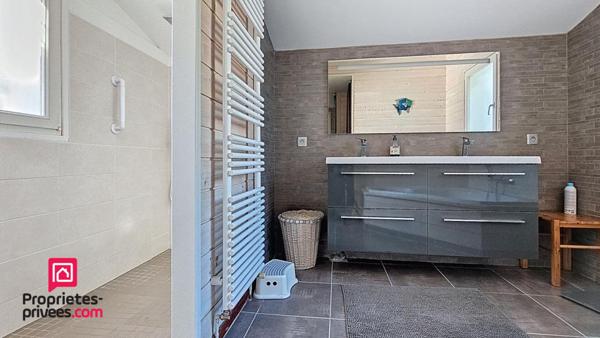 Maison  9 Pièces de 290M2 terrain de 1906m2