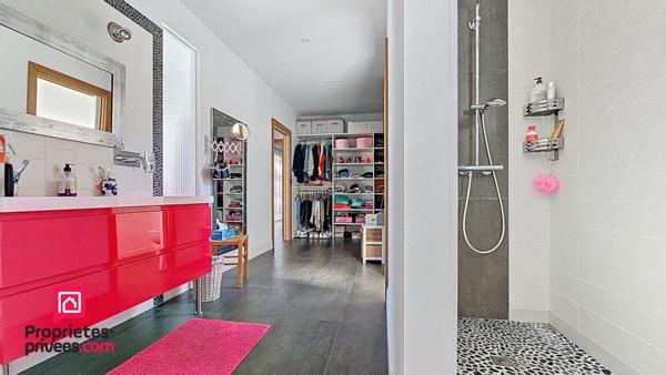 Maison  9 Pièces de 290M2 terrain de 1906m2