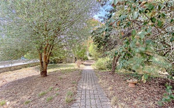 Maison à vendre    4 pièces • 180 m2 Saubens