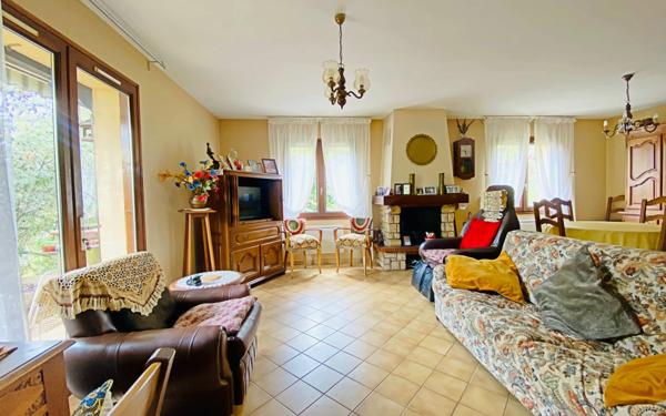 Maison à vendre    4 pièces • 180 m2 Saubens