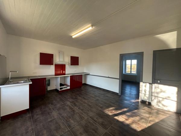 Maison à vendre 6 pièces BALLEDENT (87) dépendances et grand jardin sur 931m2.