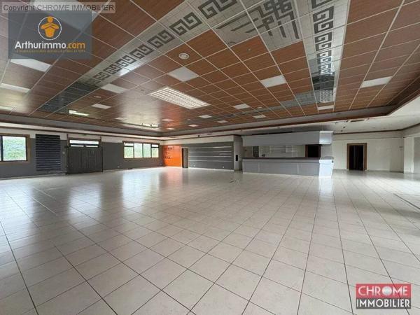 Location Local commercial 500 m2 à Marmande