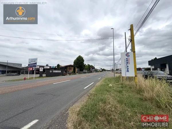 Location Local commercial 500 m2 à Marmande