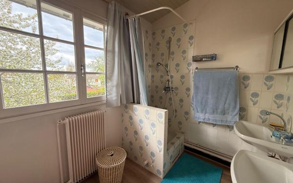 Maison à vendre    7 pièces • 160 m2 Saint-Denis-en-Val