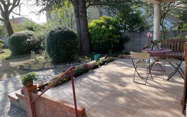 Maison à vendre    7 pièces • 160 m2 Saint-Denis-en-Val