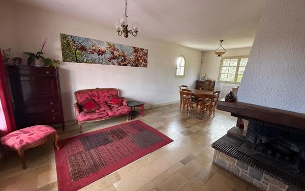 Maison à vendre    7 pièces • 160 m2 Saint-Denis-en-Val