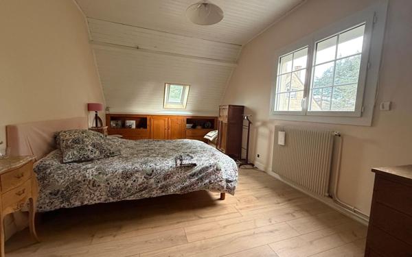 Maison à vendre    7 pièces • 160 m2 Saint-Denis-en-Val