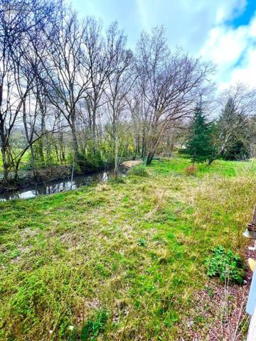 Achat - Maison | Autres types de maison Loché-sur-Indrois 37460 8 pièces 250 m 2 7382 m 2