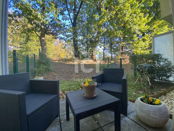 Appartement T2 en rez-de-jardin avec extérieur et garage fermé