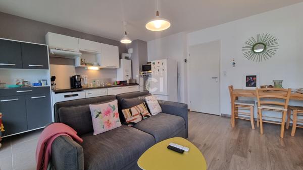 Appartement T2 en rez-de-jardin avec extérieur et garage fermé