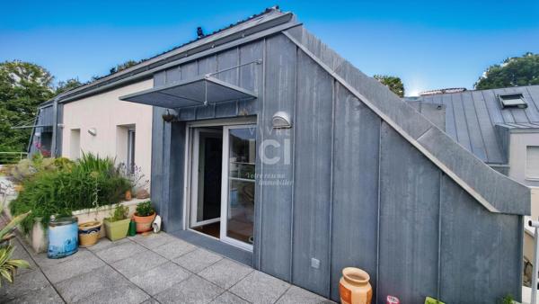 Appartement T2 en rez-de-jardin avec extérieur et garage fermé