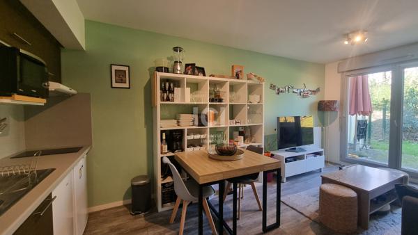 Appartement T2 en rez-de-jardin avec extérieur et garage fermé