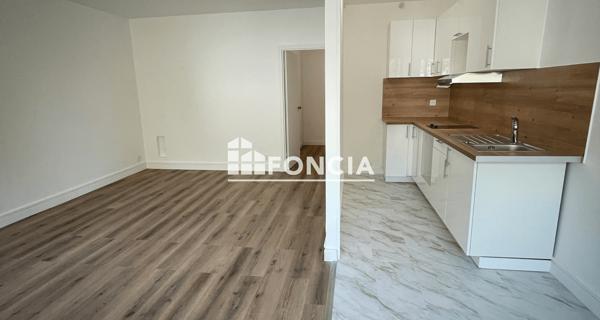 Location Studio 42.9 m² - Paris 75016