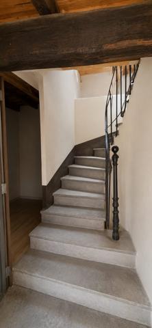 SAINT-LAURENT-DE-CERDANS – Maison de caractère avec terrain au bord de la rivière