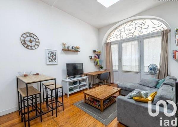 Appartement 2 pièces de 37 m² à Bordeaux (33000)