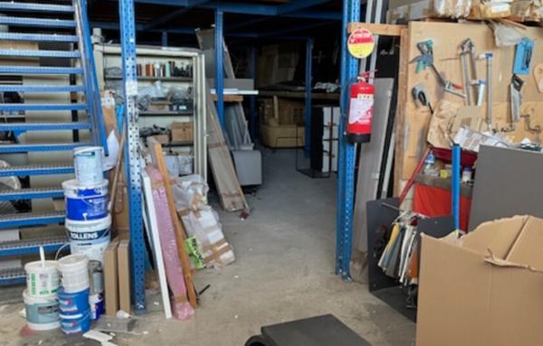 Entrepôt de 393 m²