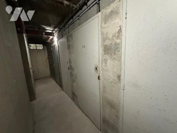 Appartement de 4 pièces de 95.58 m² (loi carrez) avec 1 cave, 2 garages en sous-sol et un emplacemen