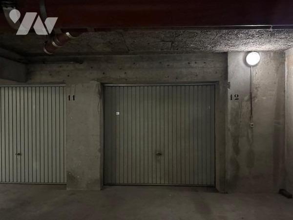 Appartement de 4 pièces de 95.58 m² (loi carrez) avec 1 cave, 2 garages en sous-sol et un emplacemen