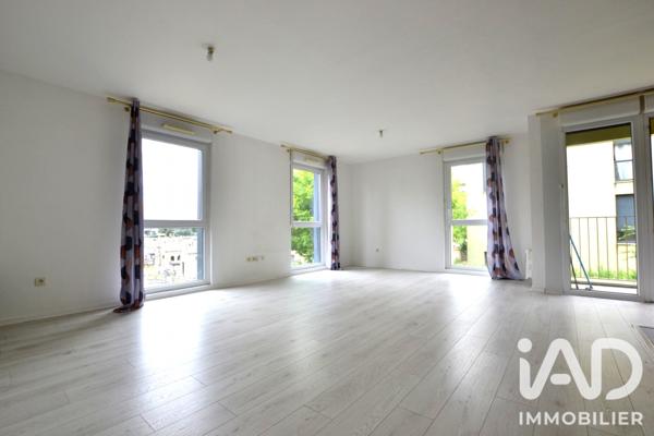 Location appartement 3 pièces 67,59 m² Mantes-la-Jolie