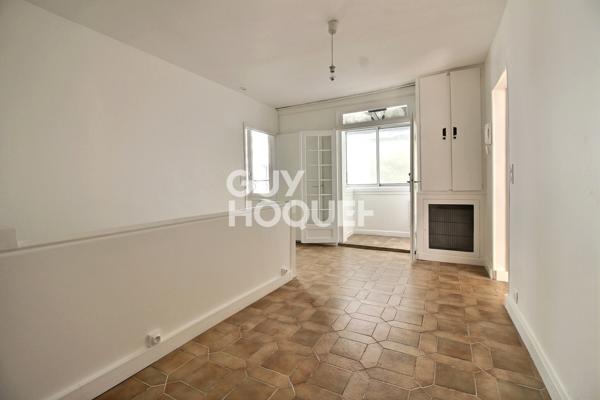 Local commercial + appartement à vendre - 93.53 m² - Lorette/Martyrs