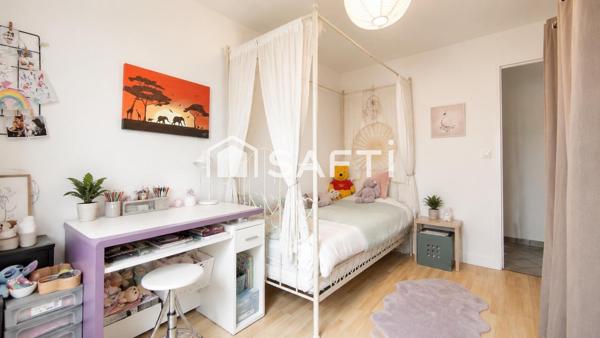 Maison 85m2, 5 pièces , jardin 483m2