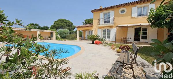 Maison à vendre 6 pièces 160 m² Roquebrune-sur-Argens