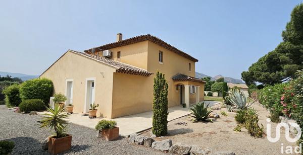 Maison à vendre 6 pièces 160 m² Roquebrune-sur-Argens