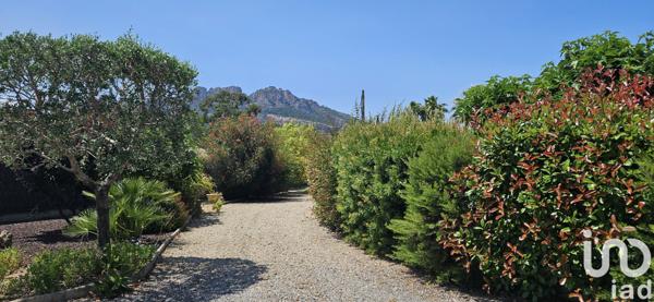 Maison à vendre 6 pièces 160 m² Roquebrune-sur-Argens