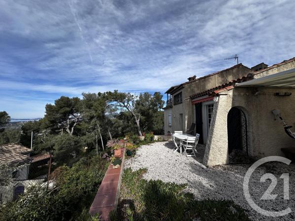 Maison à vendre  6 pièces - 114 m2 CARQUEIRANNE - 83